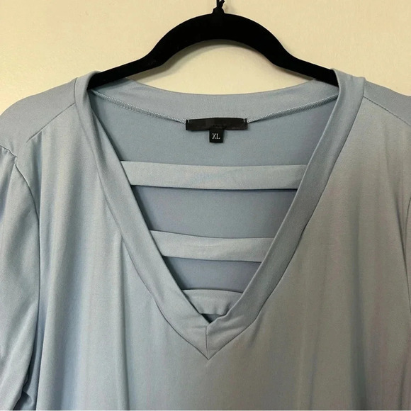 Boutique Short Sleeve Light Blue Split Lined V-Neck Casual Flowy Top Size XL GUC - Picture 4 of 5